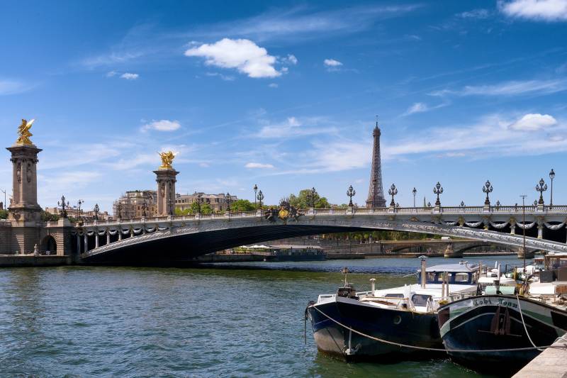 visiter paris avec un chauffeur privé proche Paris 